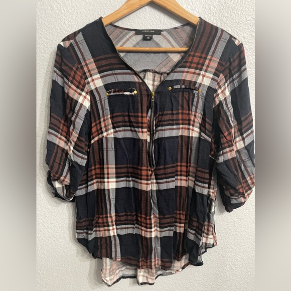 EUC 1x Plaid Blouse - Picture 1 of 8